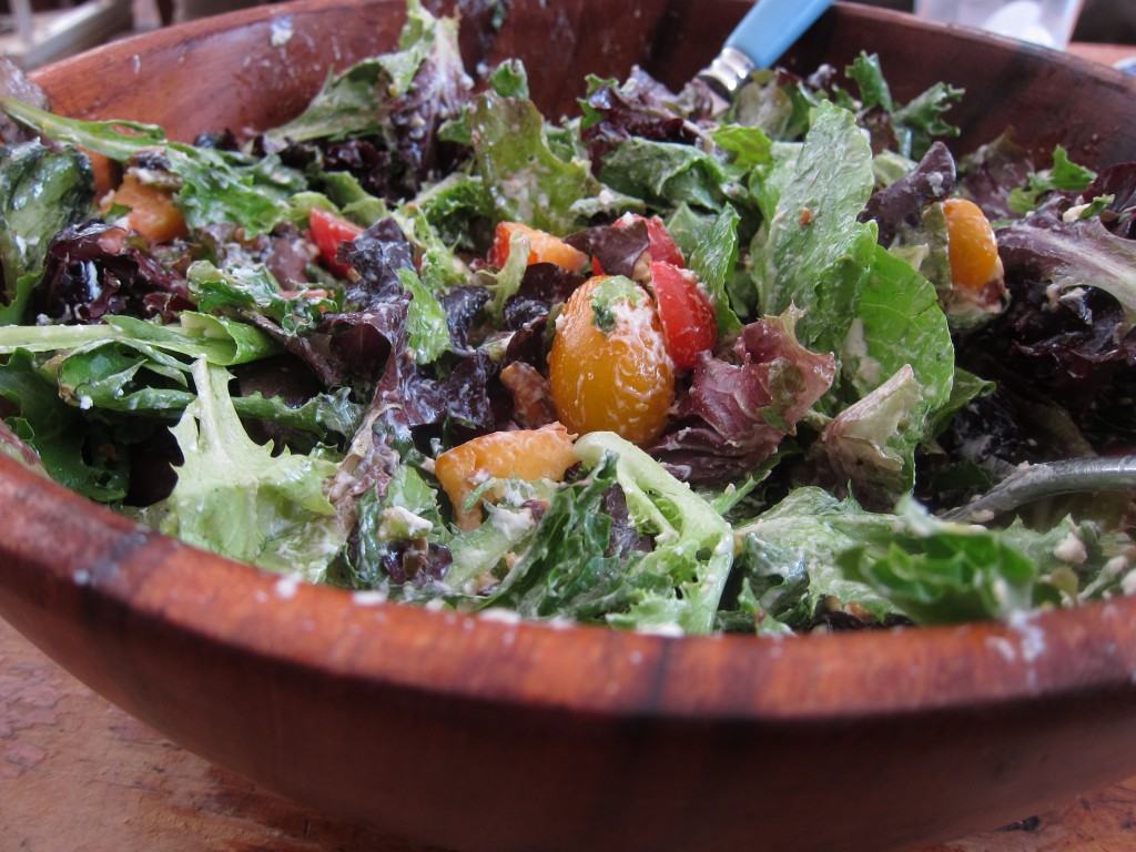 Pistachio_Goat_Cheese_Salad_with_Nectarine