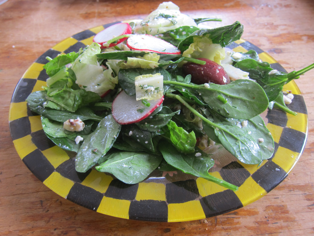 Spinach_and_Romaine_with_Fresh_Herbs