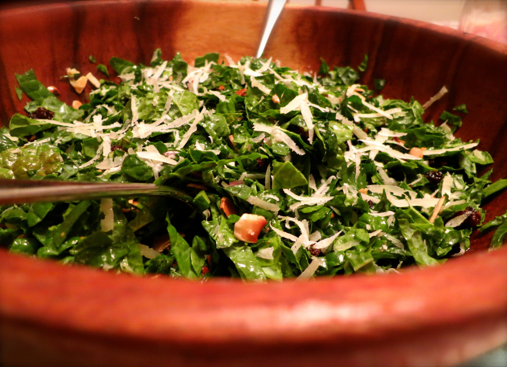 Tuscan_Kale_Salad_with_Currants_and_Manchego